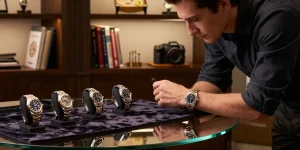 Discover exquisite Rolex super clone watches showcasing elegant craftsmanship and luxurious details in a stylish setting.